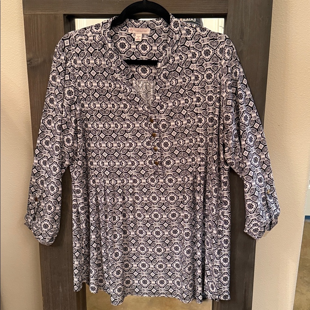 Black and White Patterned Blouse